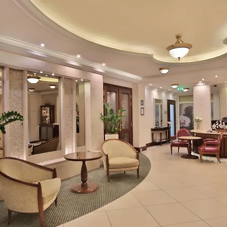 Retro Riverside Wellness Hotel